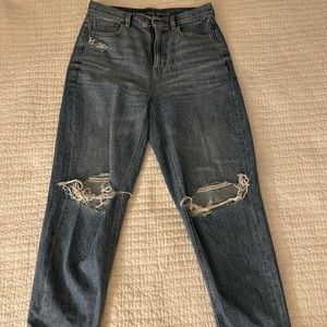 American Eagle Distressed medium wash jeans